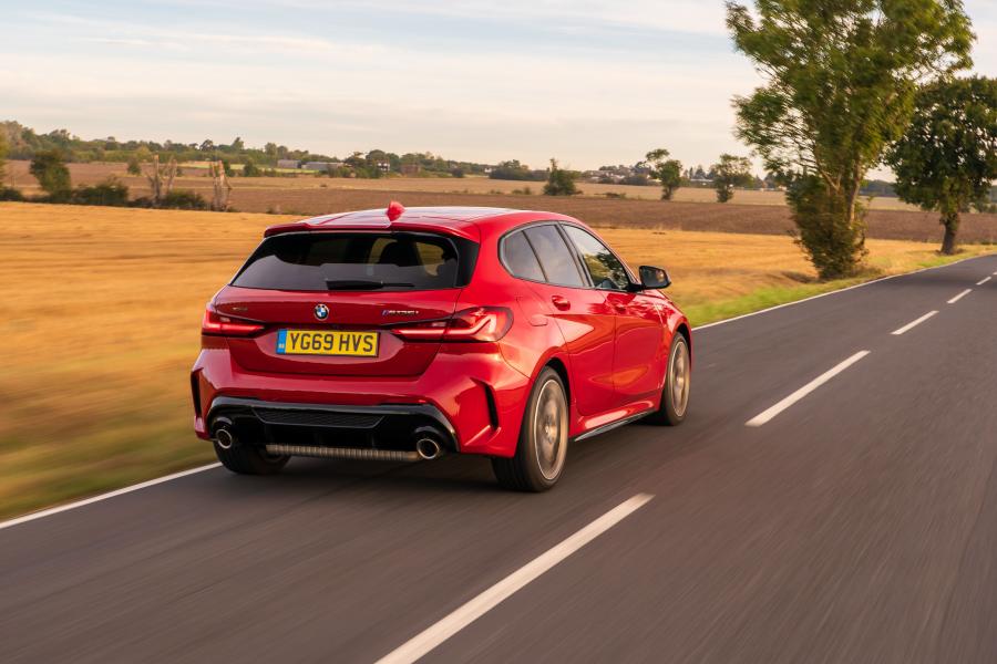  BMW M135i xDrive (F40) 2019 года  (UK) (фото 17 из 50)